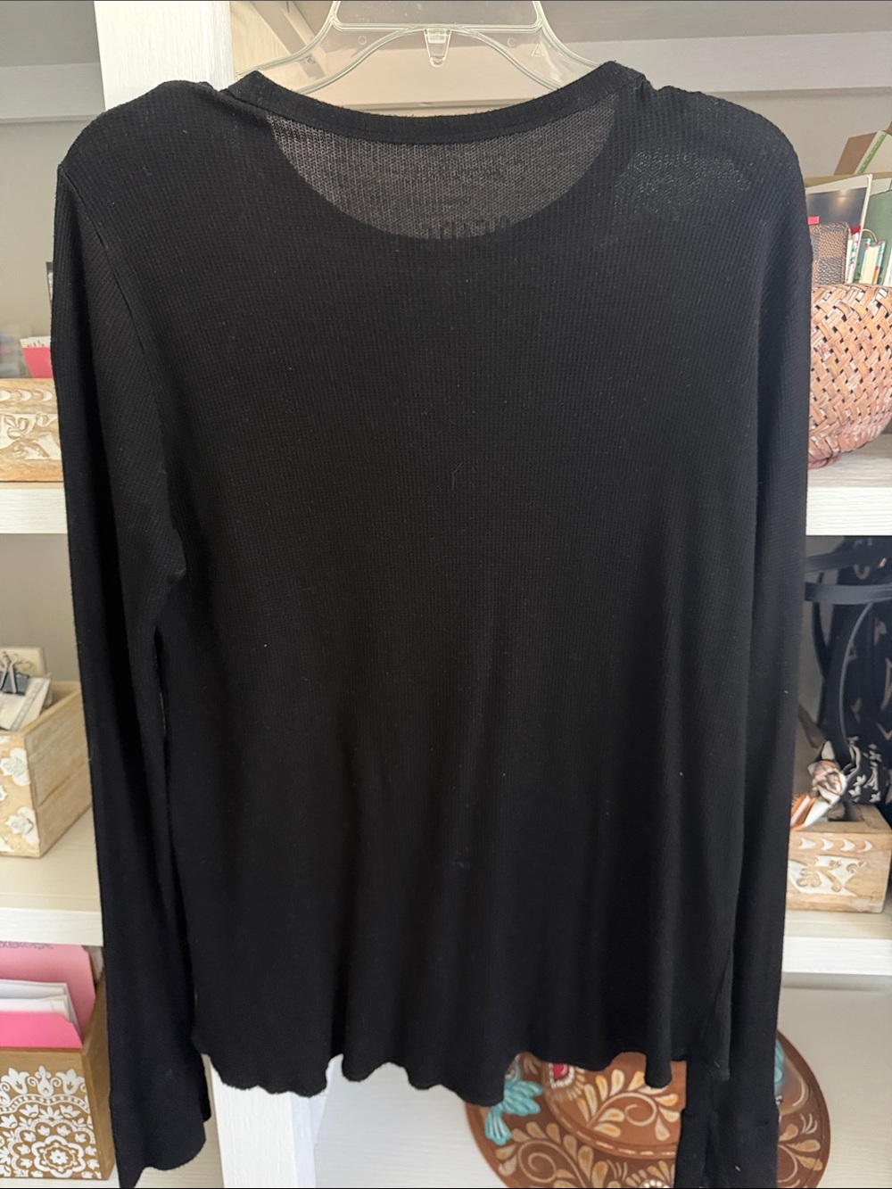 Lauren Moshi Black AC/DC Graphic Long Sleeve Tee! Size Large - Picture 4 of 5